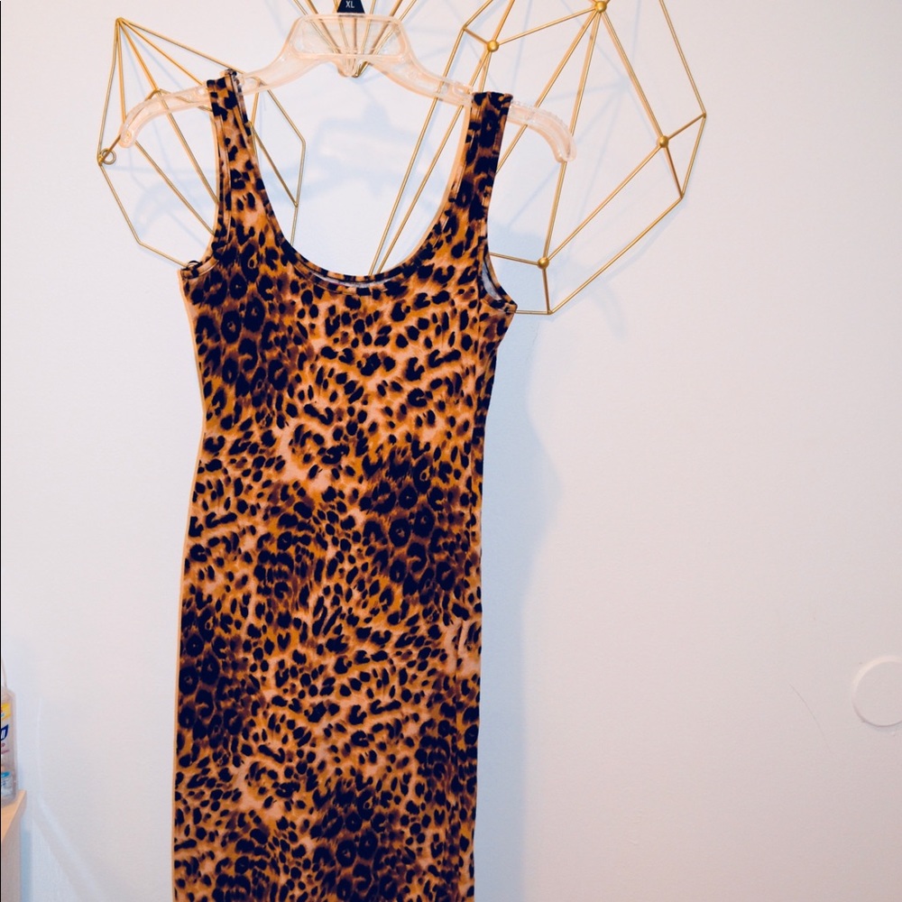 LEOPARD BODYCON MIDI - Picture 2 of 2